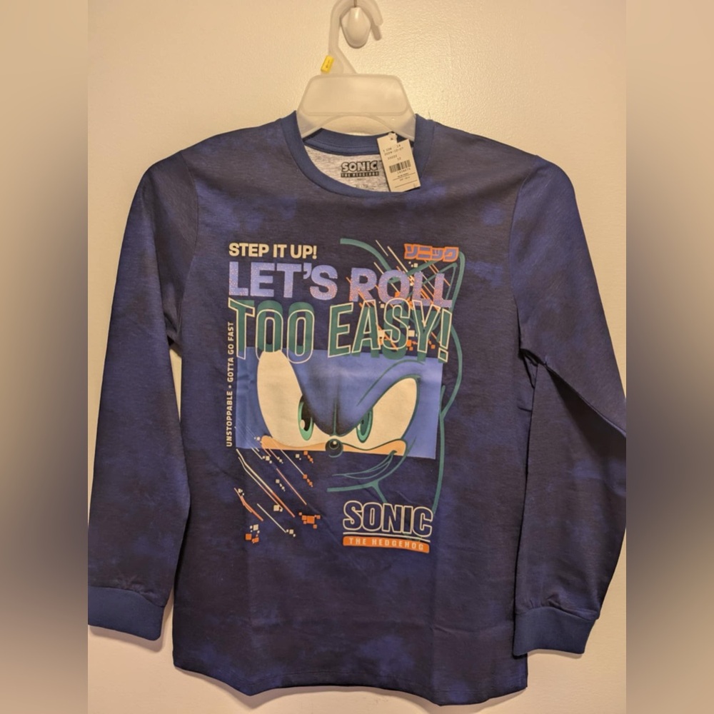 NWT Sonic The Hedgehog Kids SZ L (10-12) long sleeve shirt